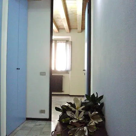 Apartment Crystal *